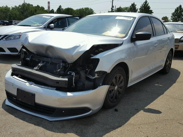 3VW2K7AJ9EM300267 - 2014 VOLKSWAGEN JETTA BASE 银色 照片 2