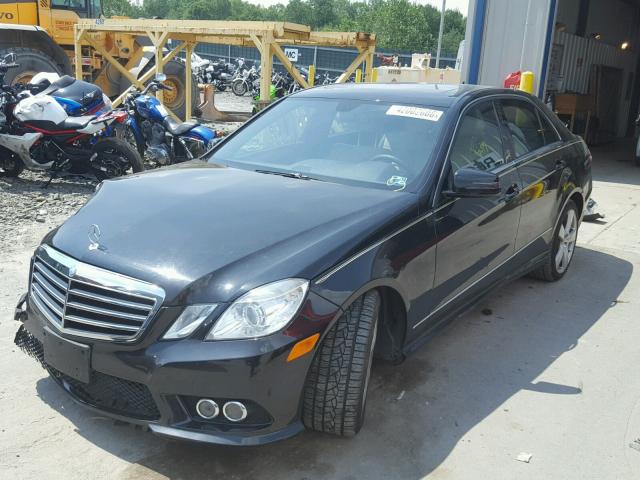 WDDHF8HB7AA112608 - 2010 MERCEDES-BENZ E 350 4MAT BLACK photo 2