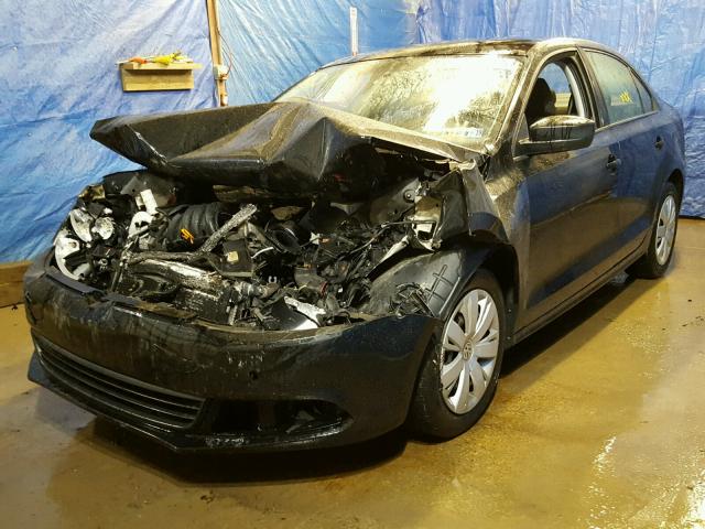 3VW1K7AJ1CM328203 - 2012 VOLKSWAGEN JETTA BASE BLACK photo 2
