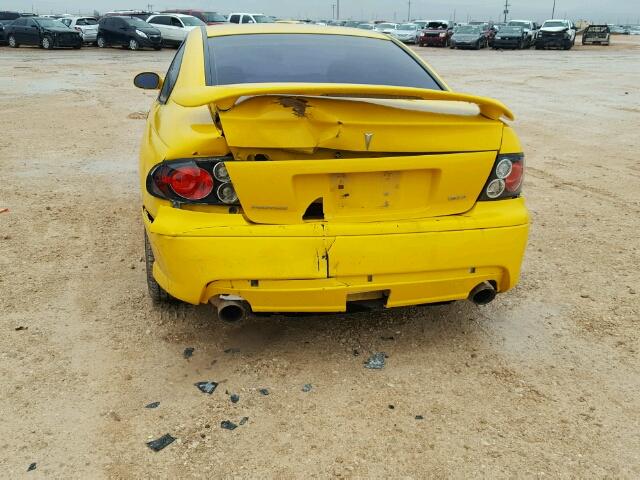 6G2VX12U05L384673 - 2005 PONTIAC GTO YELLOW photo 9