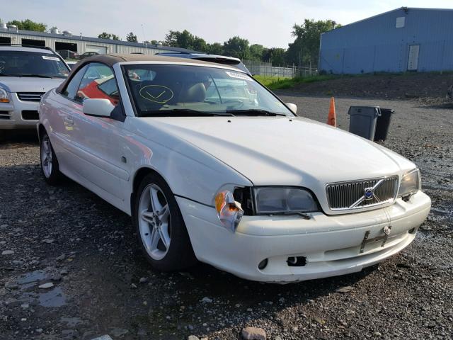 YV1NC53D22J029029 - 2002 VOLVO C70 WHITE photo 1