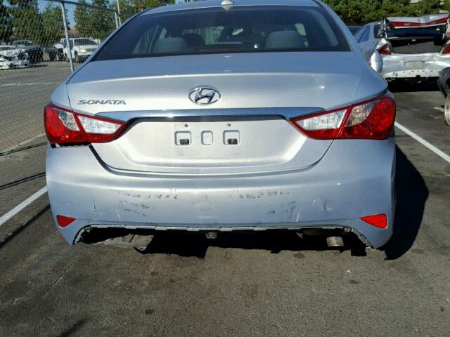 5NPEB4AC6EH852914 - 2014 HYUNDAI SONATA GLS BLUE photo 9