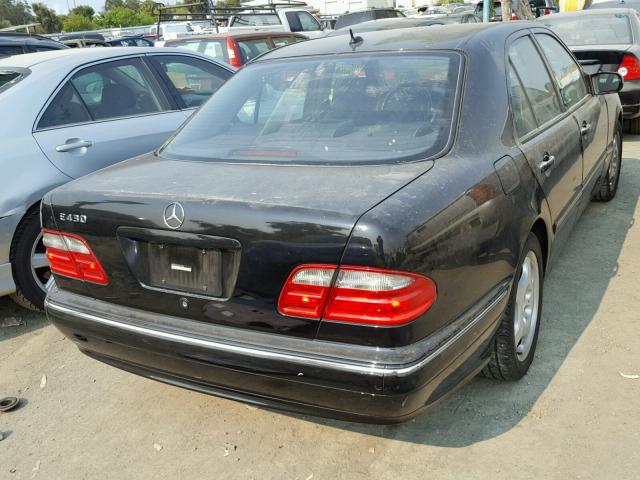 WDBJF70J51B214278 - 2001 MERCEDES-BENZ E 430 BLACK photo 4