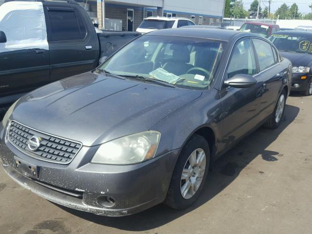 1N4AL11D25N462269 - 2005 NISSAN ALTIMA S GRAY photo 2