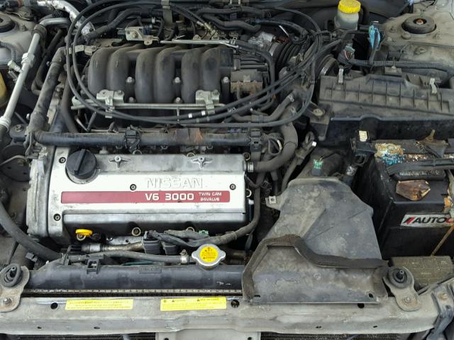 JN1CA31D61T806909 - 2001 NISSAN MAXIMA GXE SILVER photo 7