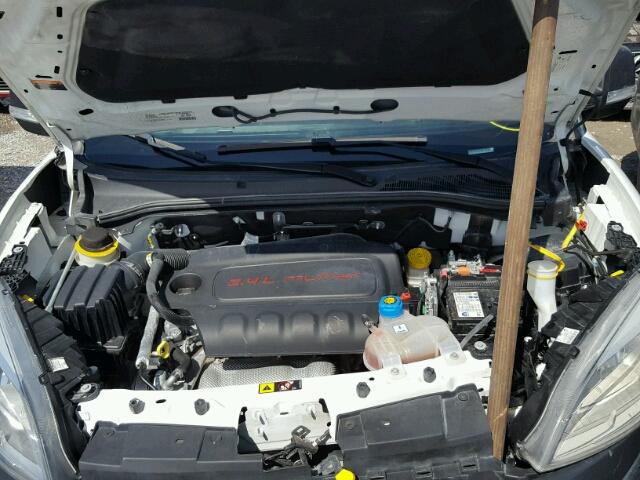 ZFBERFAB0H6F18946 - 2017 RAM PROMASTER 白色 照片 7