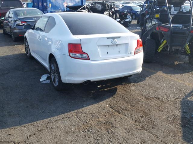 JTKJF5C78B3020757 - 2011 TOYOTA SCION TC 白色 照片 3