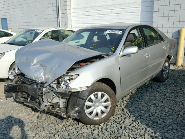 4T1BE30K06U119421 - 2006 TOYOTA CAMRY LE SILVER photo 2