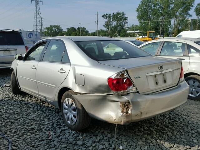 4T1BE30K06U119421 - 2006 TOYOTA CAMRY LE SILVER photo 3