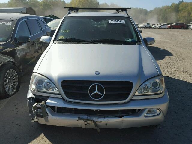 4JGAB57EX3A408979 - 2003 MERCEDES-BENZ ML 350 SILVER photo 9