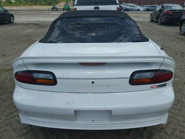2G1FP32K7V2123542 - 1997 CHEVROLET CAMARO BAS თეთრი ფოტო 9