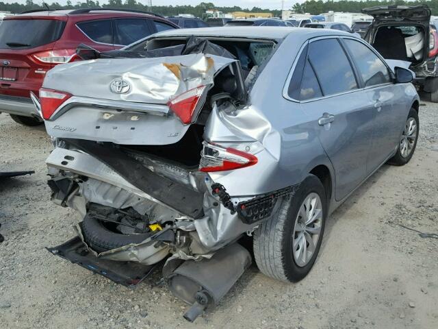 4T4BF1FK2FR474315 - 2015 TOYOTA CAMRY LE SILVER photo 4