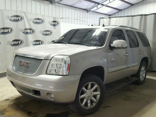 1GKFK638X8J144254 - 2008 GMC YUKON BEIGE photo 2