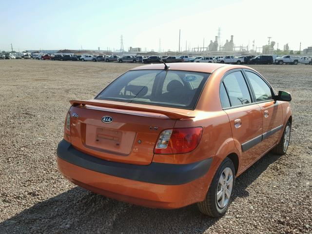 KNADE123786364972 - 2008 KIA RIO BASE ORANGE photo 4