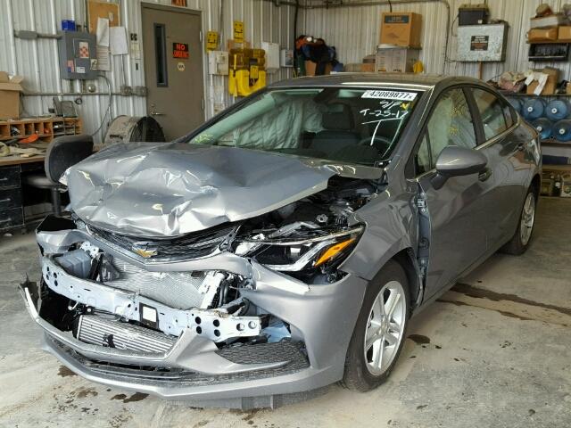 1G1BE5SM0H7266931 - 2017 CHEVROLET CRUZE GRAY photo 2