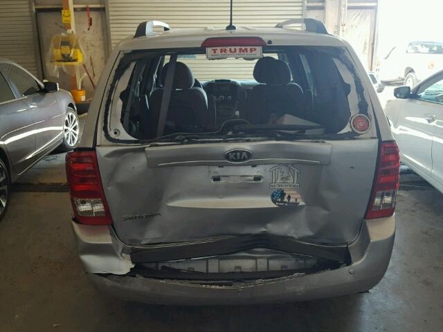 KNDMG4C71E6539292 - 2014 KIA SEDONA SILVER photo 9