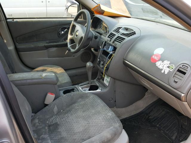 1G1ZS53896F282914 - 2006 CHEVROLET MALIBU LS ვერცხლისფერი ფოტო 5