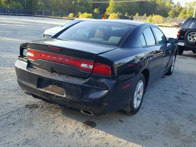 2C3CDXBG3EH331716 - 2014 DODGE CHARGER SE BLACK photo 4