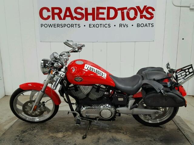 5VPGB26D663000723 - 2006 VICTORY MOTORCYCLES VEGAS RED photo 3