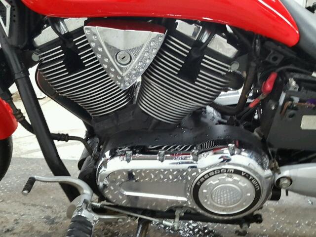 5VPGB26D663000723 - 2006 VICTORY MOTORCYCLES VEGAS RED photo 6