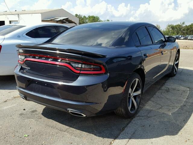 2C3CDXBGXHH551813 - 2017 DODGE CHARGER SE SILVER photo 4