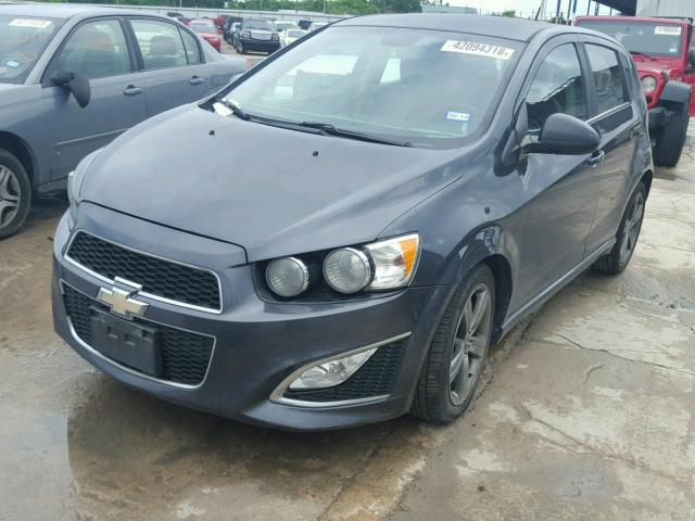 1G1JG6SB0D4160792 - 2013 CHEVROLET SONIC RS CHARCOAL photo 2