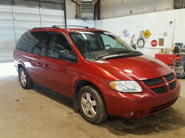 2D4GP44L75R477028 - 2005 DODGE GRAND CARA RED photo 1