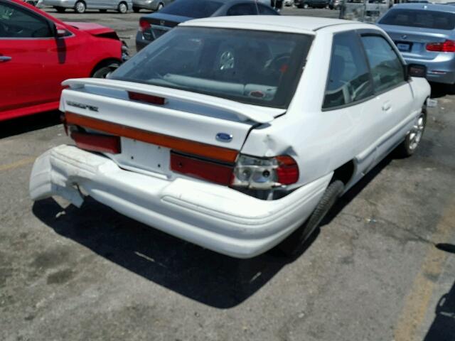 1FASP11J3SW315012 - 1995 FORD ESCORT WHITE photo 4