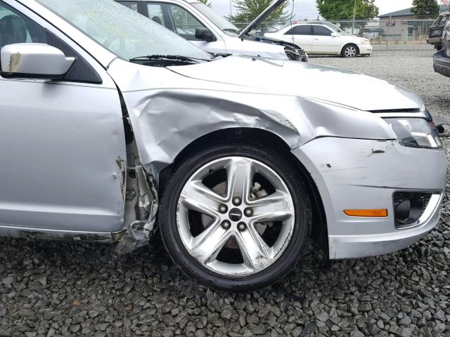 3FAHP0KC3AR203610 - 2010 FORD FUSION SPO SILVER photo 9