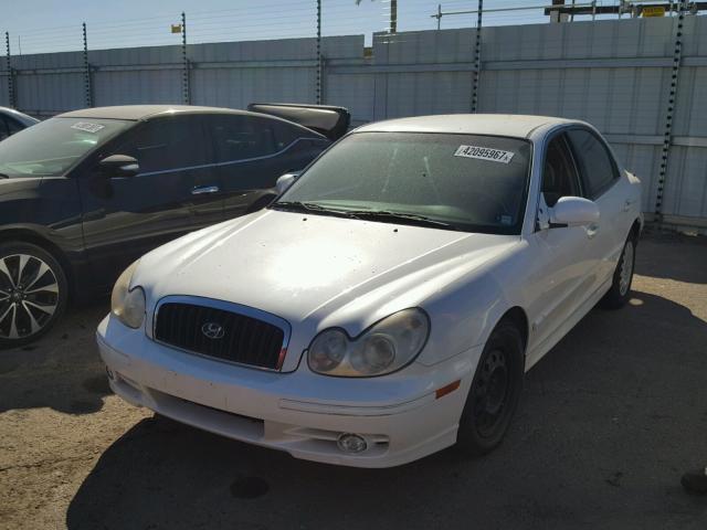 KMHWF25S72A604698 - 2002 HYUNDAI SONATA GL WHITE photo 2