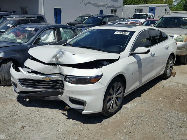 1G1ZH5SX8HF110612 - 2017 CHEVROLET MALIBU PRE WHITE photo 2