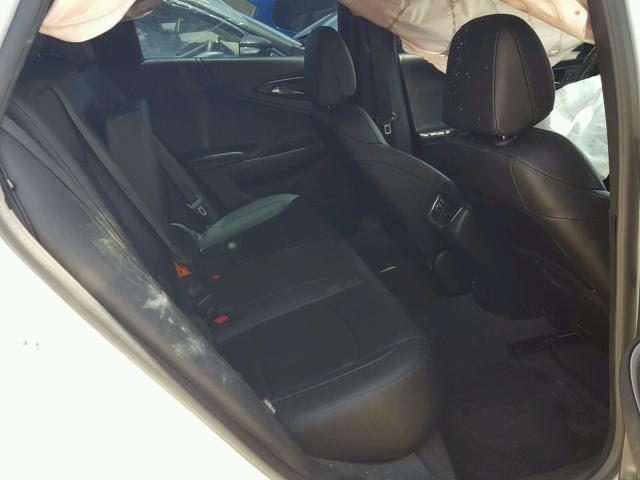 1G1ZH5SX8HF110612 - 2017 CHEVROLET MALIBU PRE WHITE photo 6