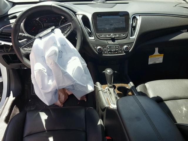 1G1ZH5SX8HF110612 - 2017 CHEVROLET MALIBU PRE WHITE photo 9