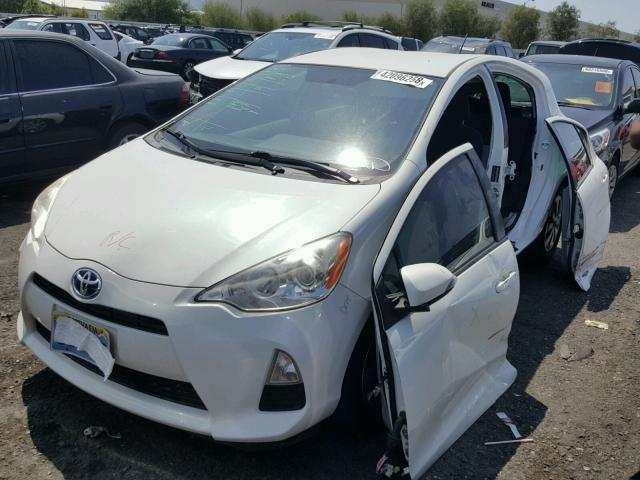 JTDKDTB38D1036511 - 2013 TOYOTA PRIUS C WHITE photo 2