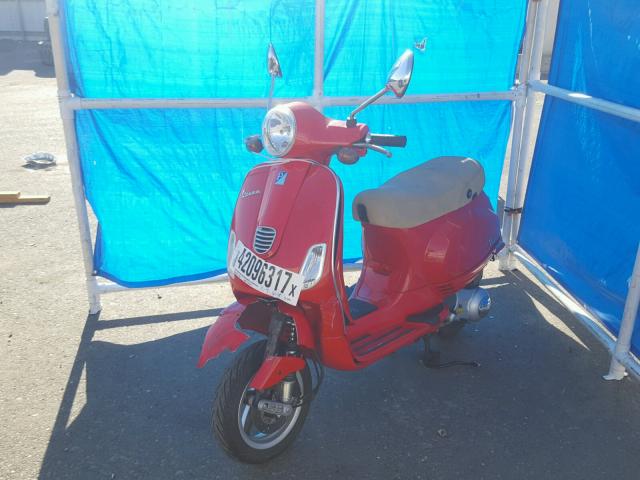 ZAPM688F6D5003452 - 2013 VESPA LX 150IE RED photo 2