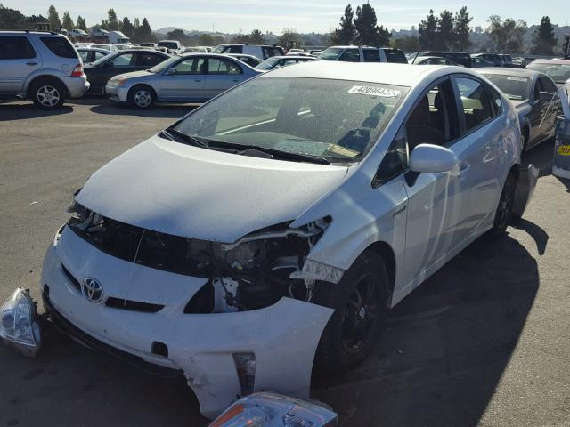 JTDKN3DU9F0427906 - 2015 TOYOTA PRIUS WHITE photo 2