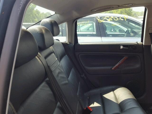 WVWRH63BX1P272953 - 2001 VOLKSWAGEN PASSAT GLX 石墨色 照片 6