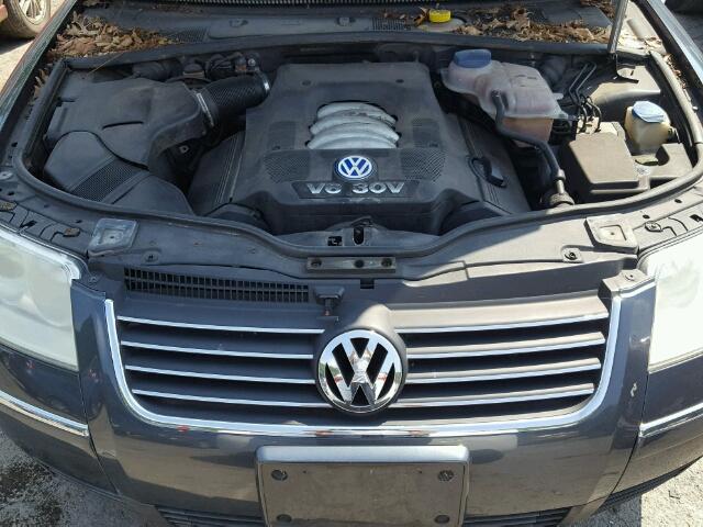 WVWRH63BX1P272953 - 2001 VOLKSWAGEN PASSAT GLX 石墨色 照片 7