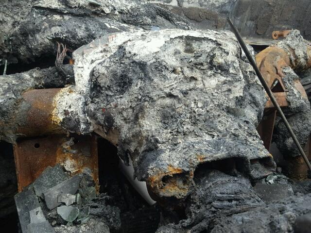 5J6RM4H33EL060310 - 2014 HONDA CR-V LX BURN photo 8