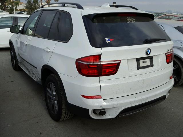 5UXZW0C51CL668985 - 2012 BMW X5 XDRIVE3 WHITE photo 3