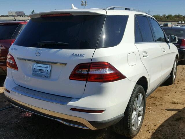 4JGDA5HB0EA415785 - 2014 MERCEDES-BENZ ML WHITE photo 4