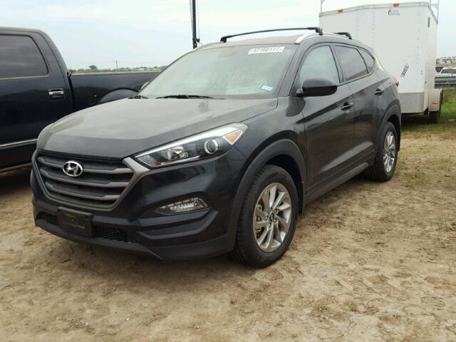 KM8J33A4XGU242467 - 2016 HYUNDAI TUCSON BLACK photo 2