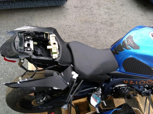 JS1GR7MAXC2100075 - 2012 SUZUKI GSX750 BLUE photo 6