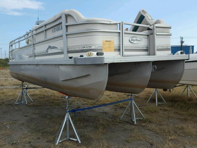 BSV24527G203 - 2003 TRIT BOAT SILVER photo 1