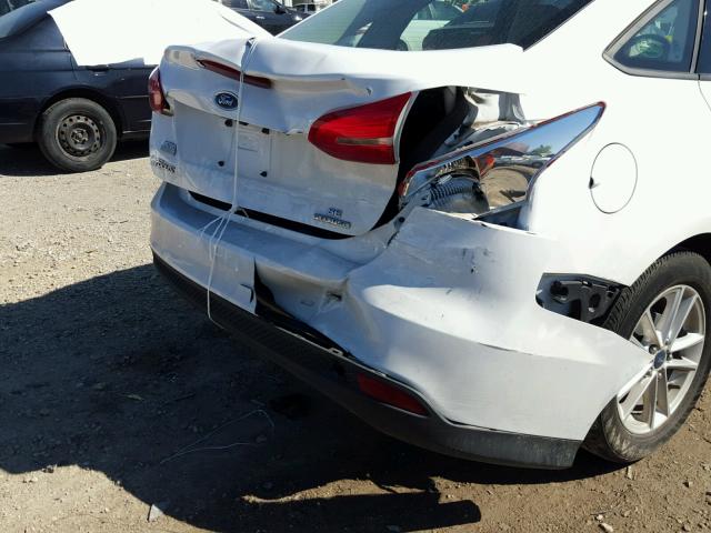 1FADP3F21FL231039 - 2015 FORD FOCUS SE WHITE photo 9