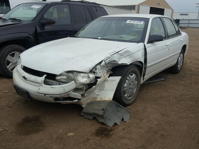 2G1WL52MXW1104371 - 1998 CHEVROLET LUMINA BAS თეთრი ფოტო 2