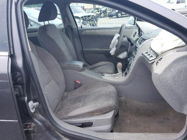 1G1ZB5EB4AF231676 - 2010 CHEVROLET MALIBU LS ნაცრისფერი ფოტო 5