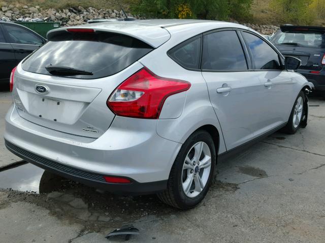 1FADP3K27DL200722 - 2013 FORD FOCUS SE SILVER photo 4