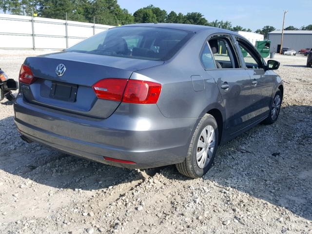 3VW2K7AJ3EM225937 - 2014 VOLKSWAGEN JETTA BASE Մոխրագույն լուսանկար 4
