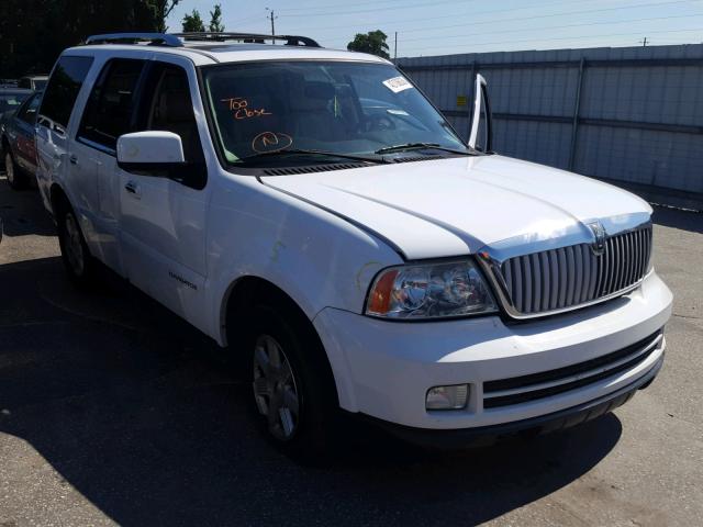5LMFU27575LJ18055 - 2005 LINCOLN NAVIGATOR Beyaz fotoğraf 1